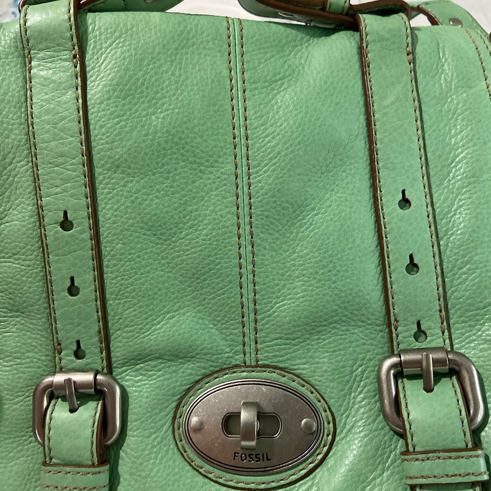 Fossil purse, green, great condition.